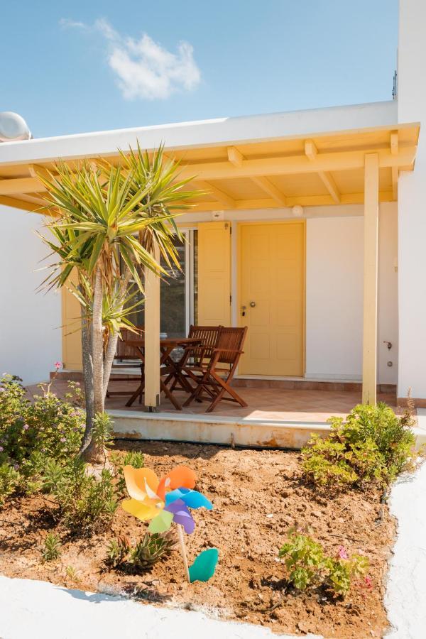 Paktia Villas Páros Buitenkant foto