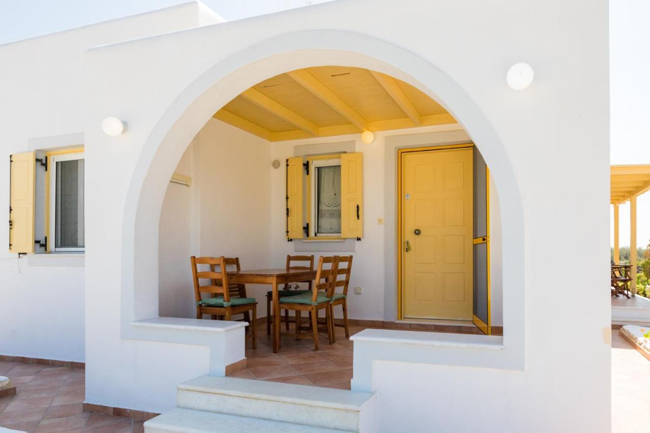 Paktia Villas Páros Buitenkant foto