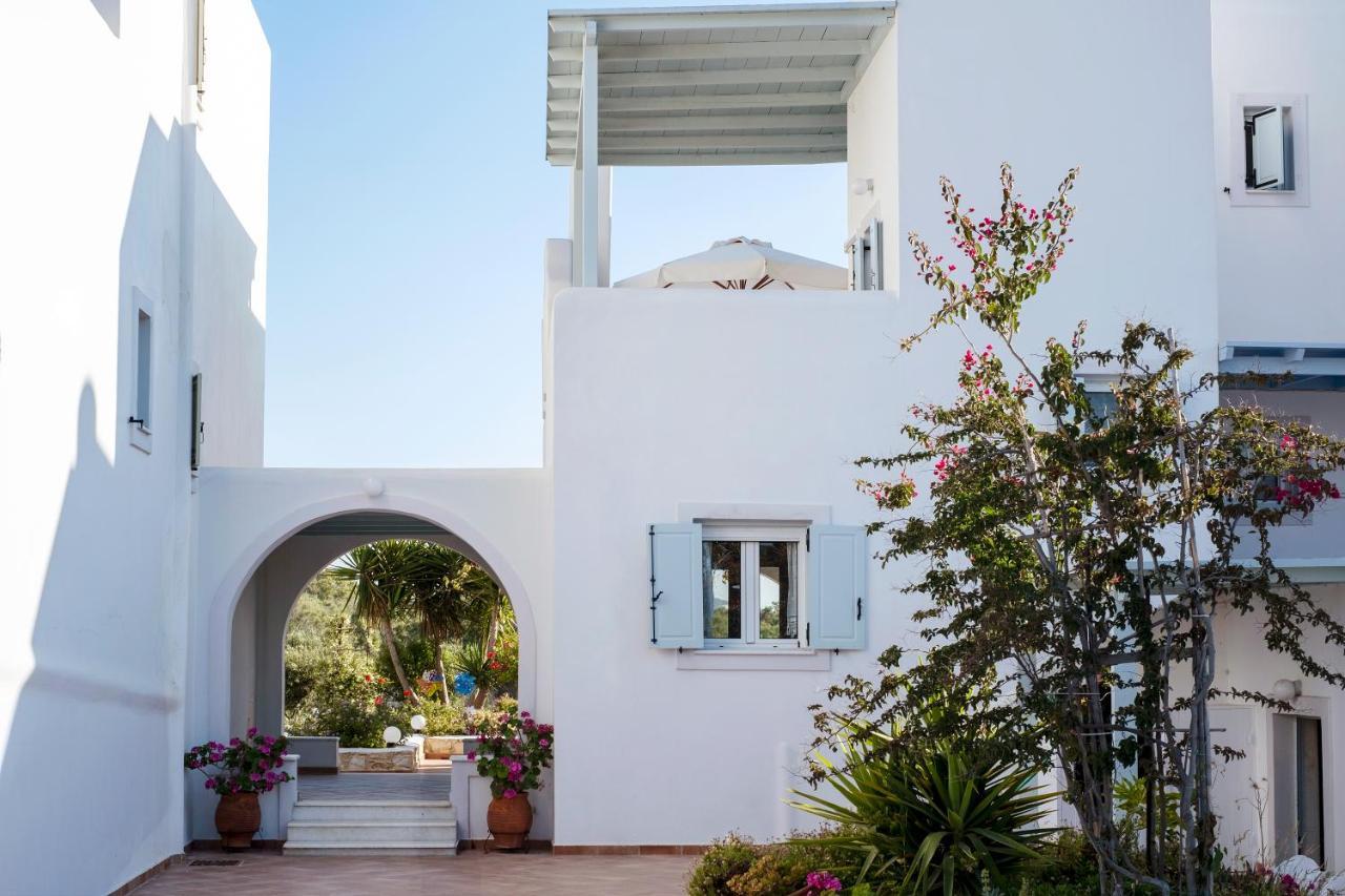 Paktia Villas Páros Buitenkant foto